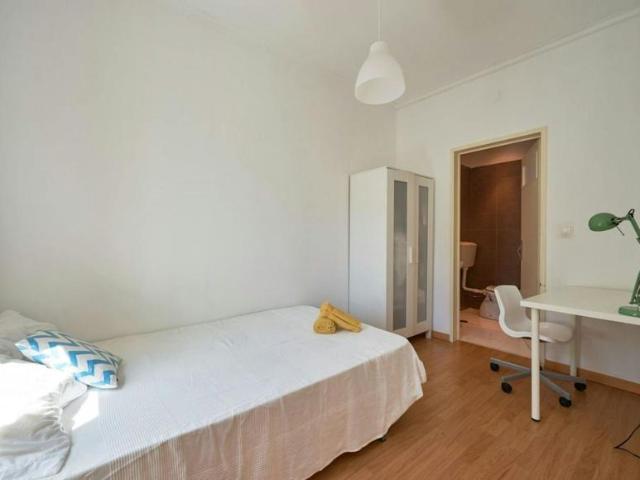 1 quarto, Lisbon Lisbon 1050 162 101190245