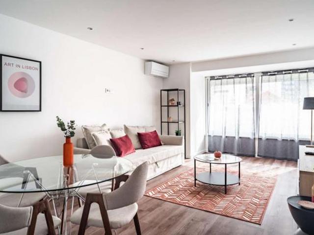 1 quarto, Lisbon Lisbon 1070 021 LS54275147