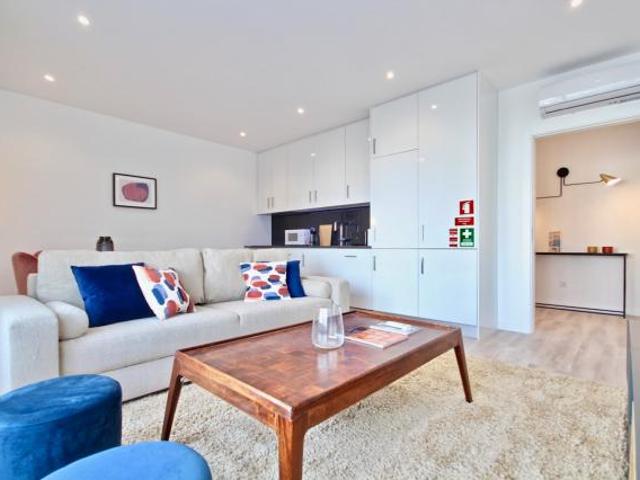 1 quarto, Lisbon Lisbon 1070 021 LS65786861