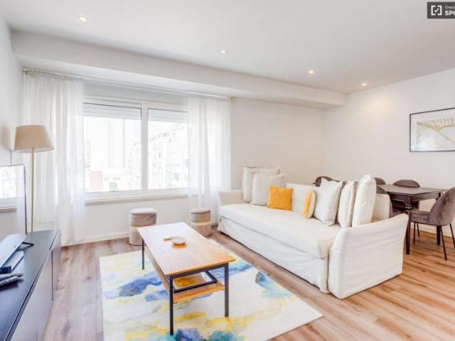 1 quarto, lisbon lisbon 1070 021 101671072