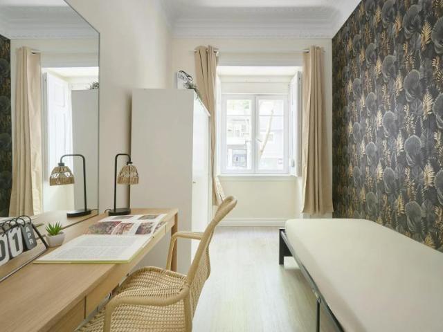 1 quarto, Lisbon Lisbon 1070 051 102469773