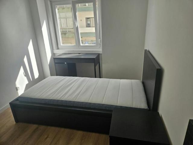 1 quarto, Lisbon Lisbon 1070 093 102579820