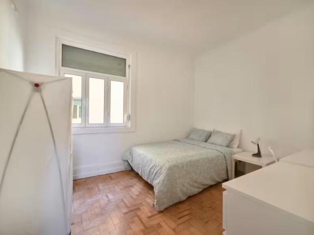 1 quarto, Lisbon Lisbon 1070 250 LS95923019