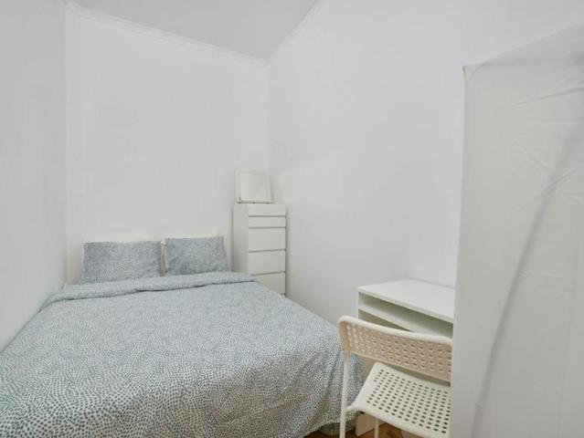 1 quarto, Lisbon Lisbon 1070 250 LS99692297