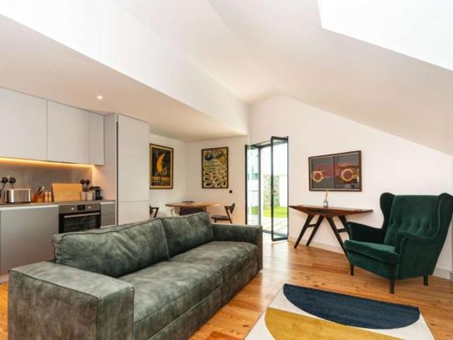 1 quarto, Lisbon Lisbon 1100 395 62352808