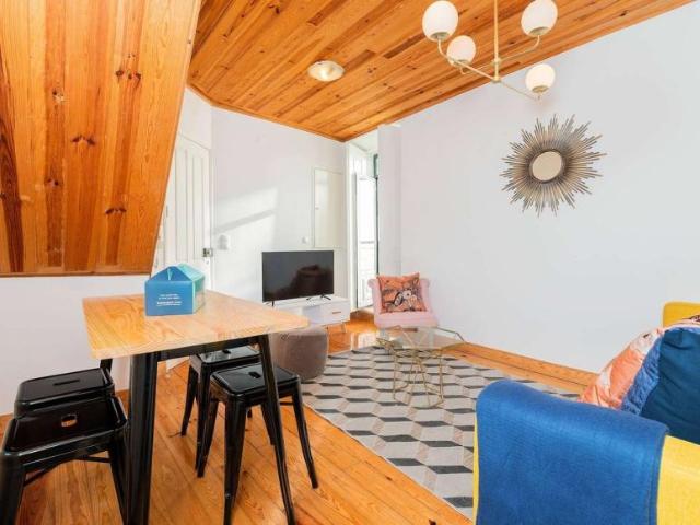 1 quarto, lisbon lisbon 1100 435 101736311