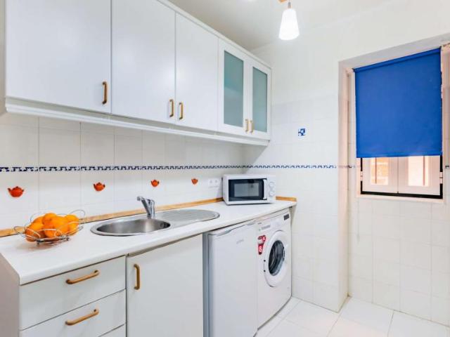 1 quarto, lisbon lisbon 1100 465 101812672