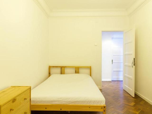 1 quarto, Lisbon Lisbon 1150 200 100713745