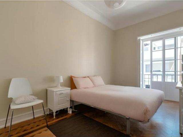 1 quarto, Lisbon Lisbon 1170 110 100731770