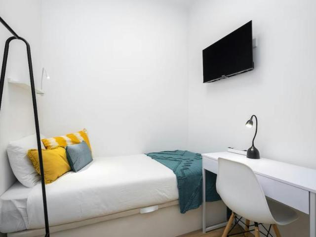 1 quarto, Lisbon Lisbon 1170 315 102814184