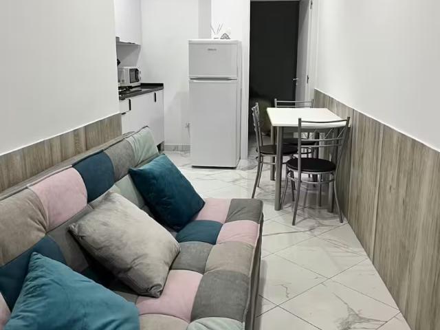 1 quarto, Lisbon Lisbon 1200 058 LS96087042
