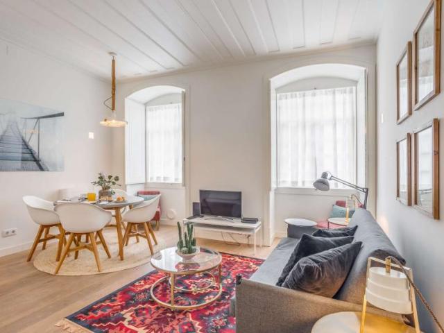 1 quarto, lisbon lisbon 1200 182 101481132