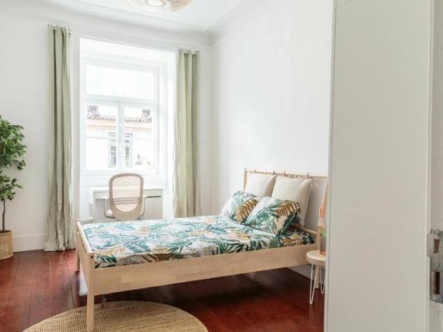 1 quarto, Lisbon Lisbon 1200 182 102469513
