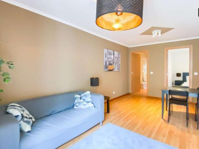 1 quarto, lisbon lisbon 1200 217 101841768