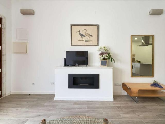 1 quarto, lisbon lisbon 1200 219 104643829