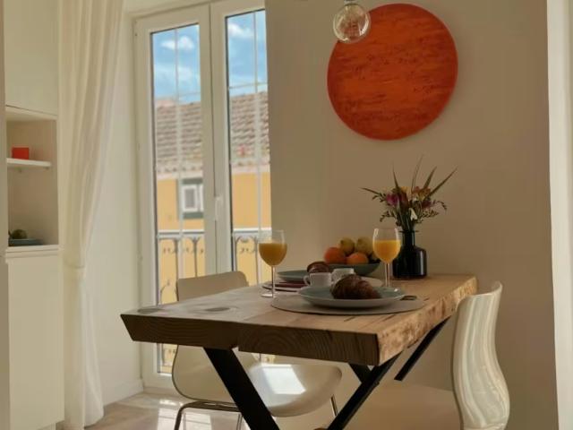 1 quarto, Lisbon Lisbon 1200 239 100357862