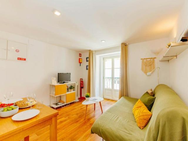 1 quarto, Lisbon Lisbon 1200 408 100843144