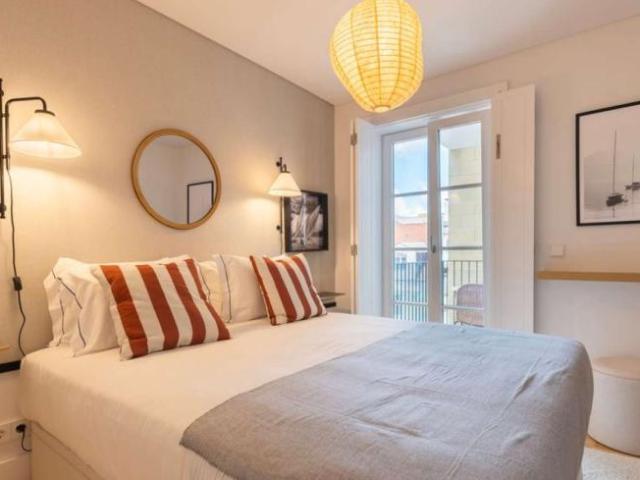 1 quarto, lisbon lisbon 1200 484 100216942