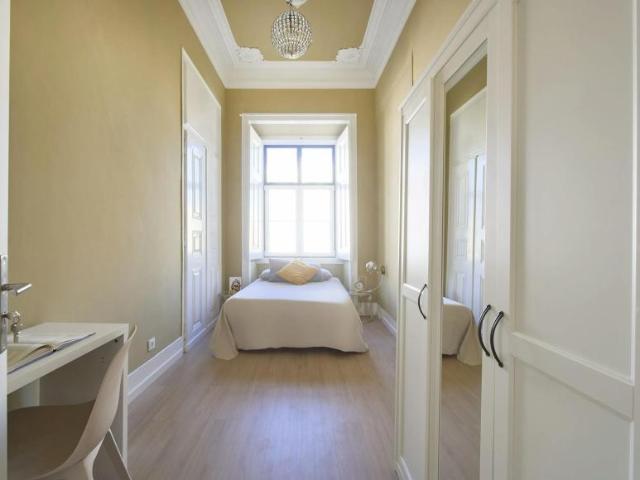 1 quarto, Lisbon Lisbon 1200 646 102469478