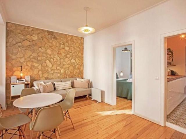 1 quarto, lisbon lisbon 1200 849 100306553
