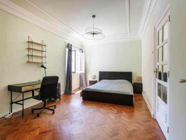 1 quarto, Lisbon Lisbon 1250 089 102848000