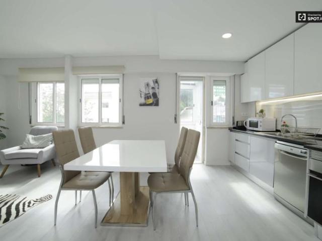 1 quarto, lisbon lisbon 1250 219 101671840