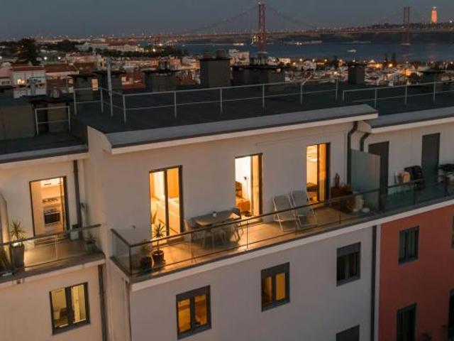 1 quarto, Lisbon Lisbon 1300 087 103655932