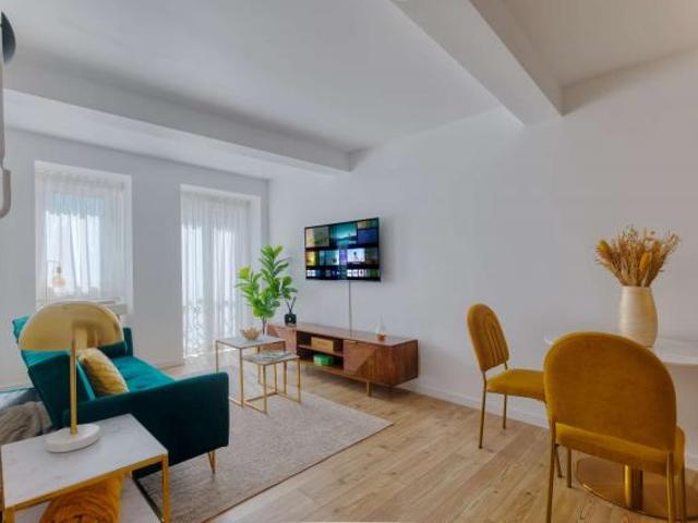 1 quarto, Lisbon Lisbon 1300 098 LS75976205