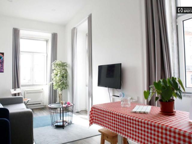 1 quarto, lisbon lisbon 1300 113 101816083