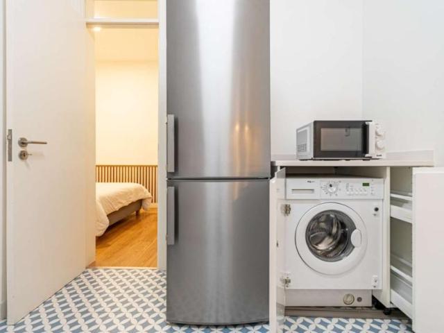 1 quarto, lisbon lisbon 1300 309 104643310