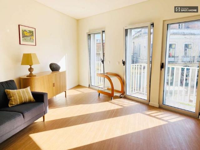 1 quarto, lisbon lisbon 1300 611 LS99724674