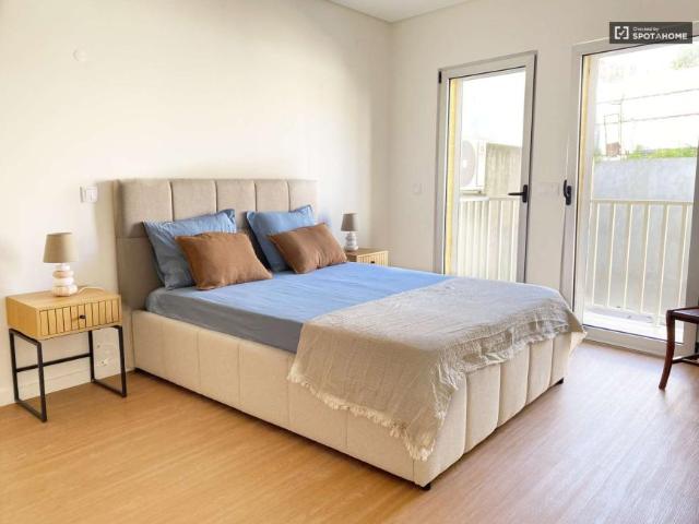 1 quarto, lisbon lisbon 1300 611 LS99761653
