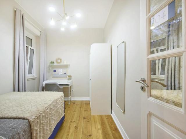 1 quarto, Lisbon Lisbon 1350 177 102469476