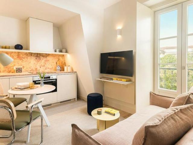 1 quarto, Lisbon Lisbon 1350 219 104107595