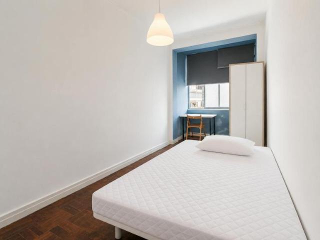 1 quarto, Lisbon Lisbon 1350 252 103302724