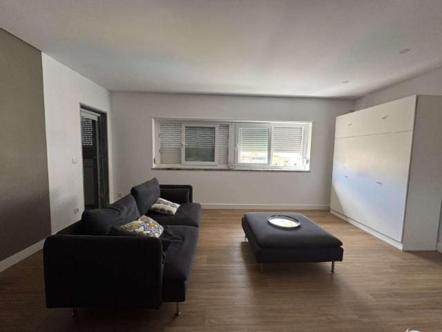 1 quarto, lisbon lisbon 2825 LS100232990