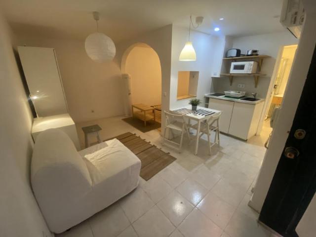 1 quarto, Lisbon Lisbon 99384253