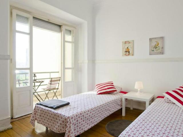 1 quarto, Lisbon Lisbon 99726336