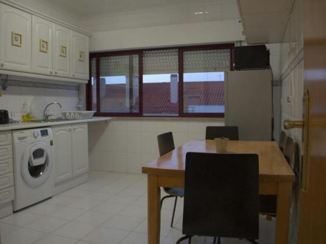 1 quarto, Loures Loures 2660 438 LS83937859