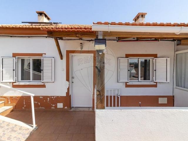 1 quarto, Loures Lisboa 102884237