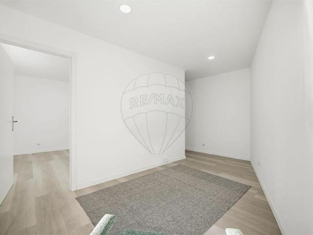 1 quarto, Loures Lisboa 102884582