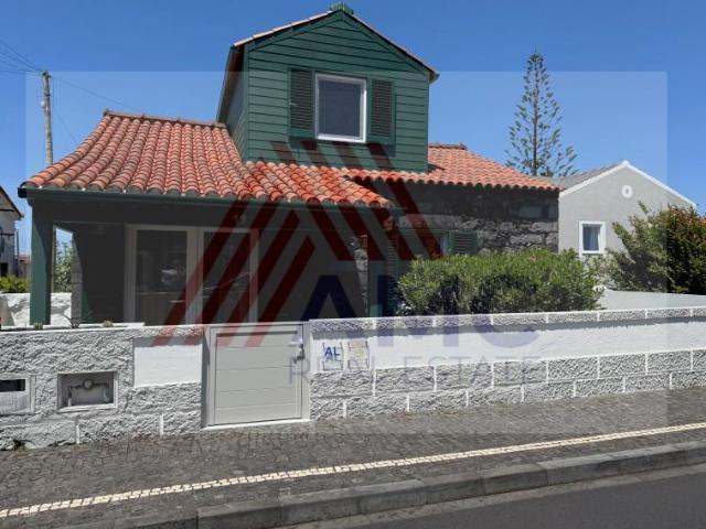 1 quarto, Madalena Madalena 101228909