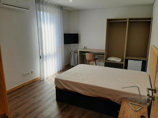 1 quarto, Matosinhos Matosinhos 4465 158 LS100718322