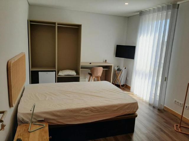 1 quarto, Matosinhos Matosinhos 4465 158 LS102855244