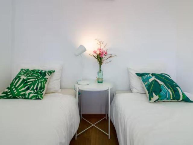 1 quarto, Mexilhoeira Grande Mexilhoeira Grande 103180631