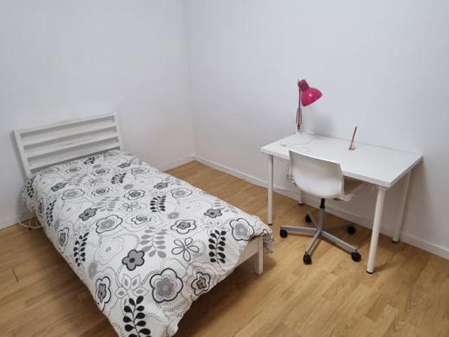 1 quarto, Odivelas Odivelas 102796051