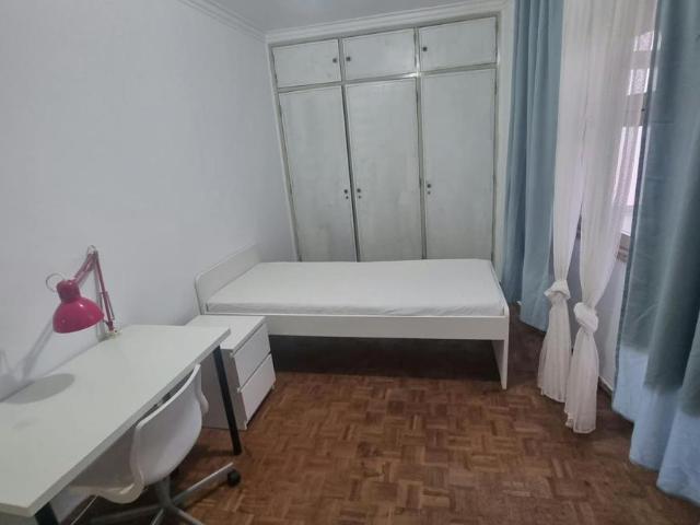 1 quarto, Odivelas Odivelas LS102854845