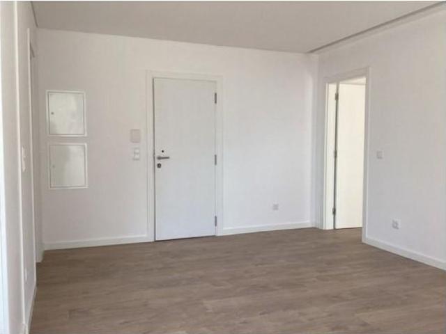 1 quarto, Oeiras Oeiras 1495 103 102859184