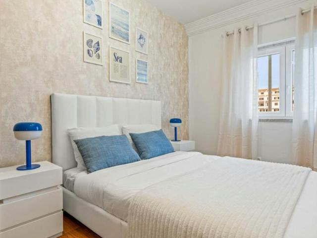 1 quarto, Oeiras Oeiras 2780 310 102848042