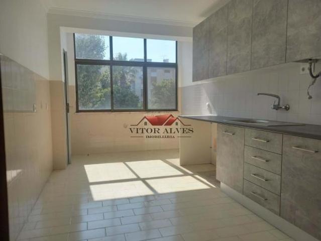 1 quarto, Palmela Setúbal 66736903